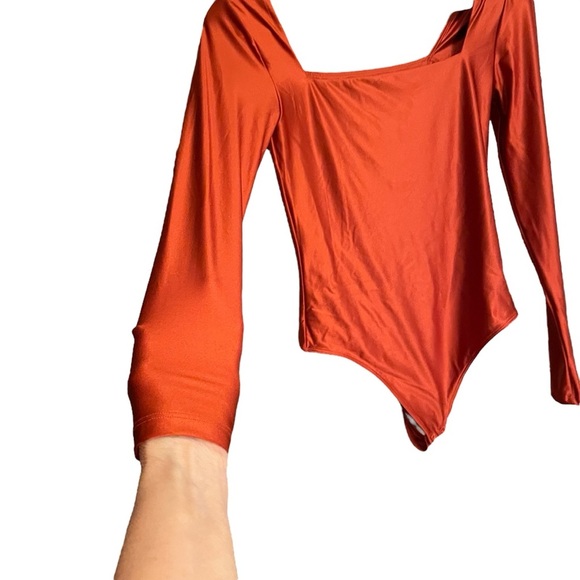 Babaton Artizia Square Neckline Rust/Orange/Copper/Long Sleeve Bodysuit-Small - Picture 4 of 11